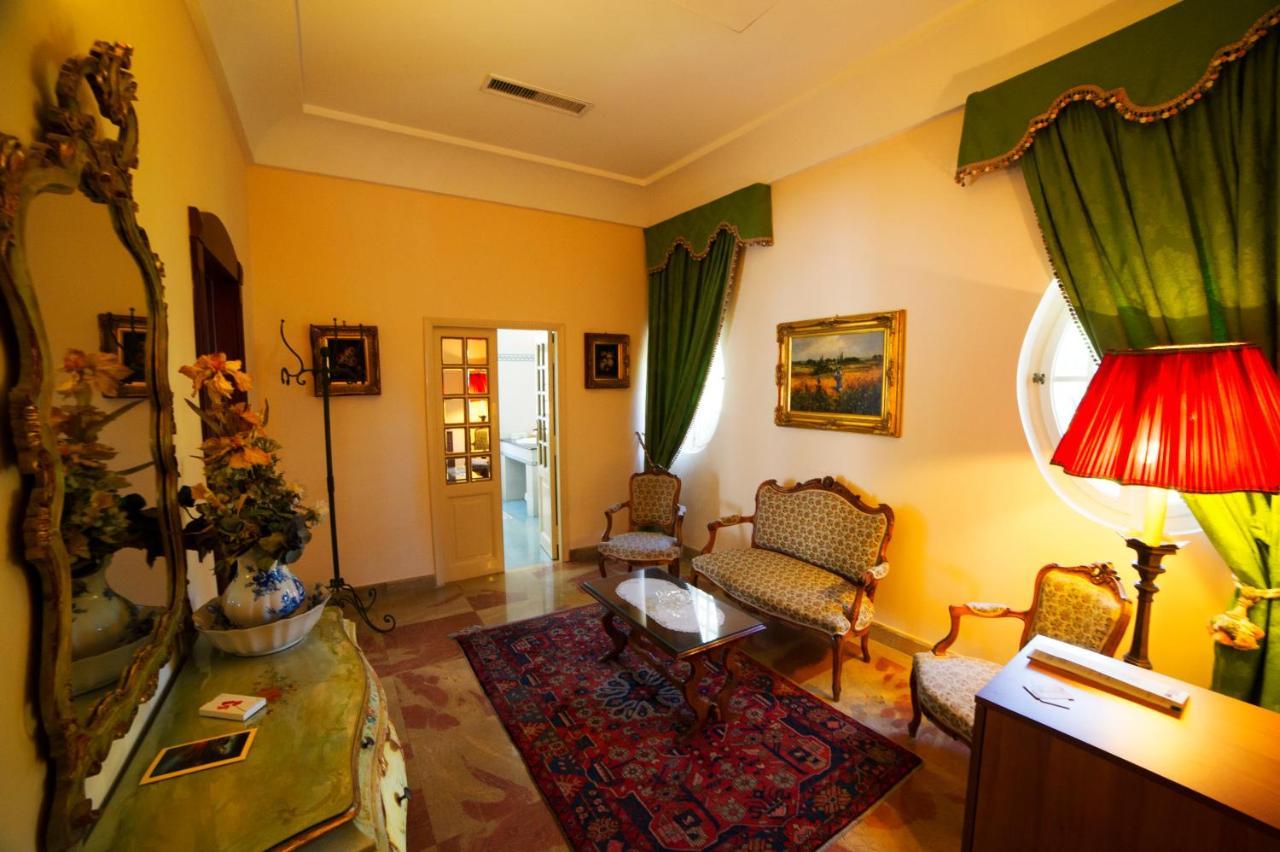 Grande Albergo Miramare フォルミア エクステリア 写真