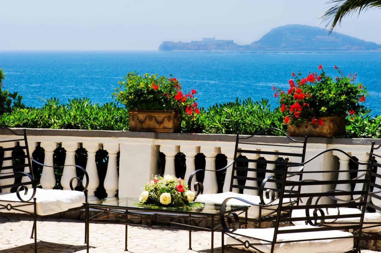 Grande Albergo Miramare フォルミア エクステリア 写真